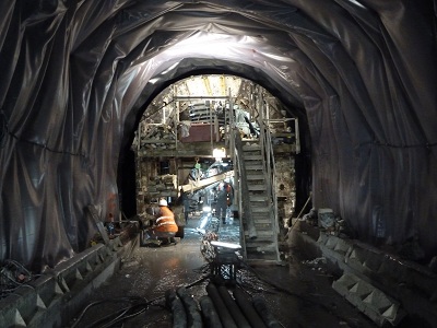 Atelier de bétonnage du revêtement